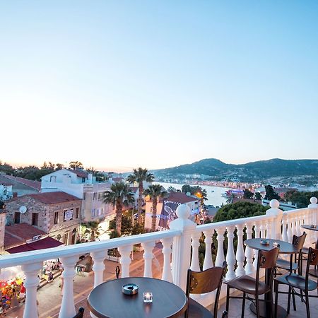 Menendi Otel Foca Εξωτερικό φωτογραφία