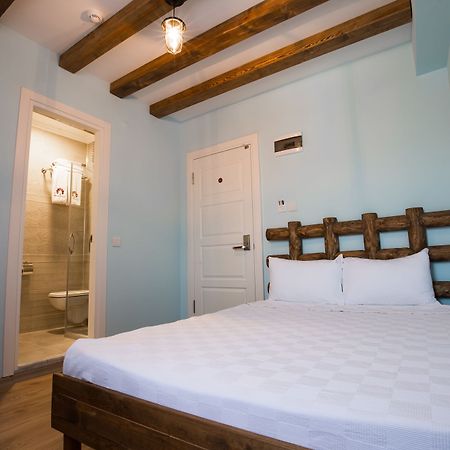 Menendi Otel Foca Εξωτερικό φωτογραφία