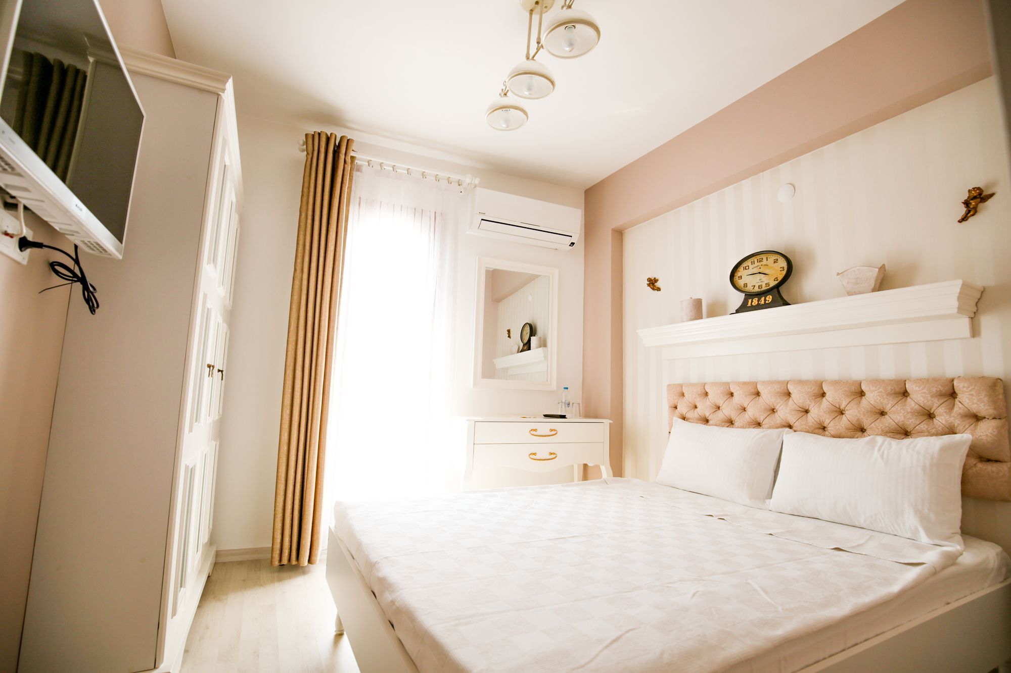 Menendi Otel Foca Εξωτερικό φωτογραφία